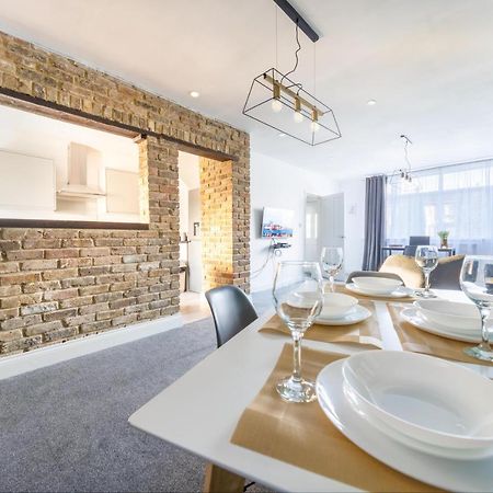 Contractor Accommodation Near Heathrow, Windsor Minutes From M4 Slough Kültér fotó