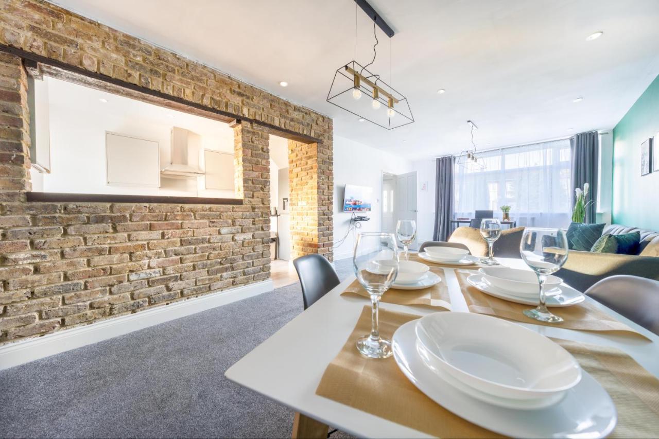 Contractor Accommodation Near Heathrow, Windsor Minutes From M4 Slough Kültér fotó