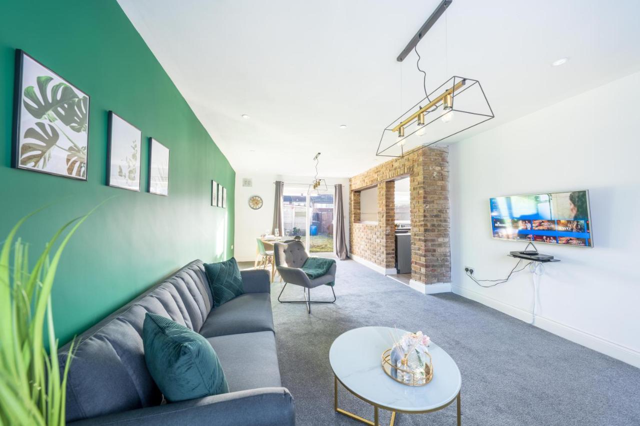 Contractor Accommodation Near Heathrow, Windsor Minutes From M4 Slough Kültér fotó