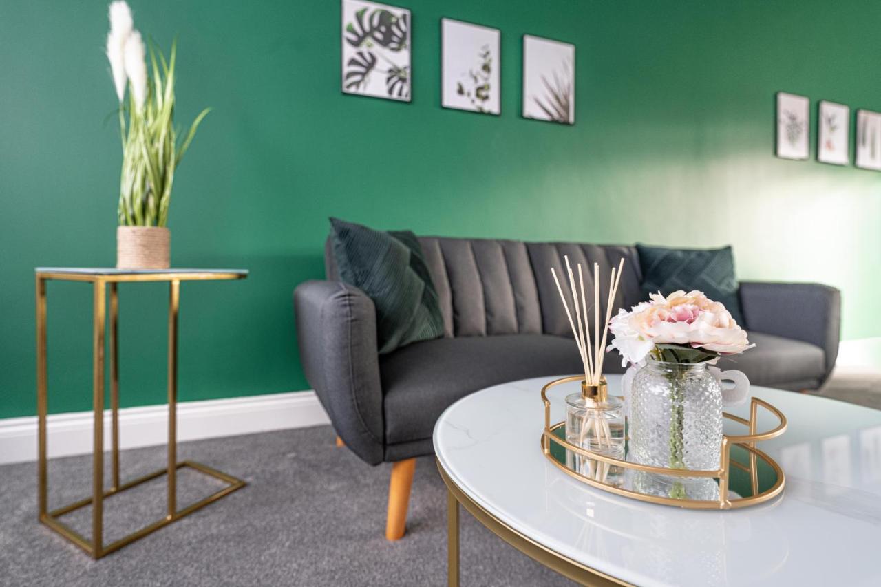 Contractor Accommodation Near Heathrow, Windsor Minutes From M4 Slough Kültér fotó